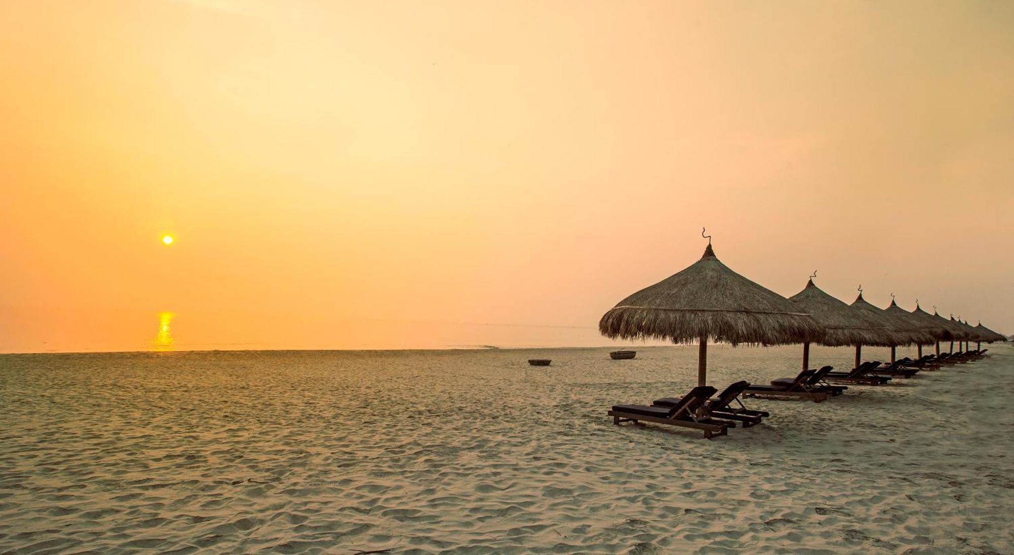Melia Danang Beach Resort Da Nang Exterior foto