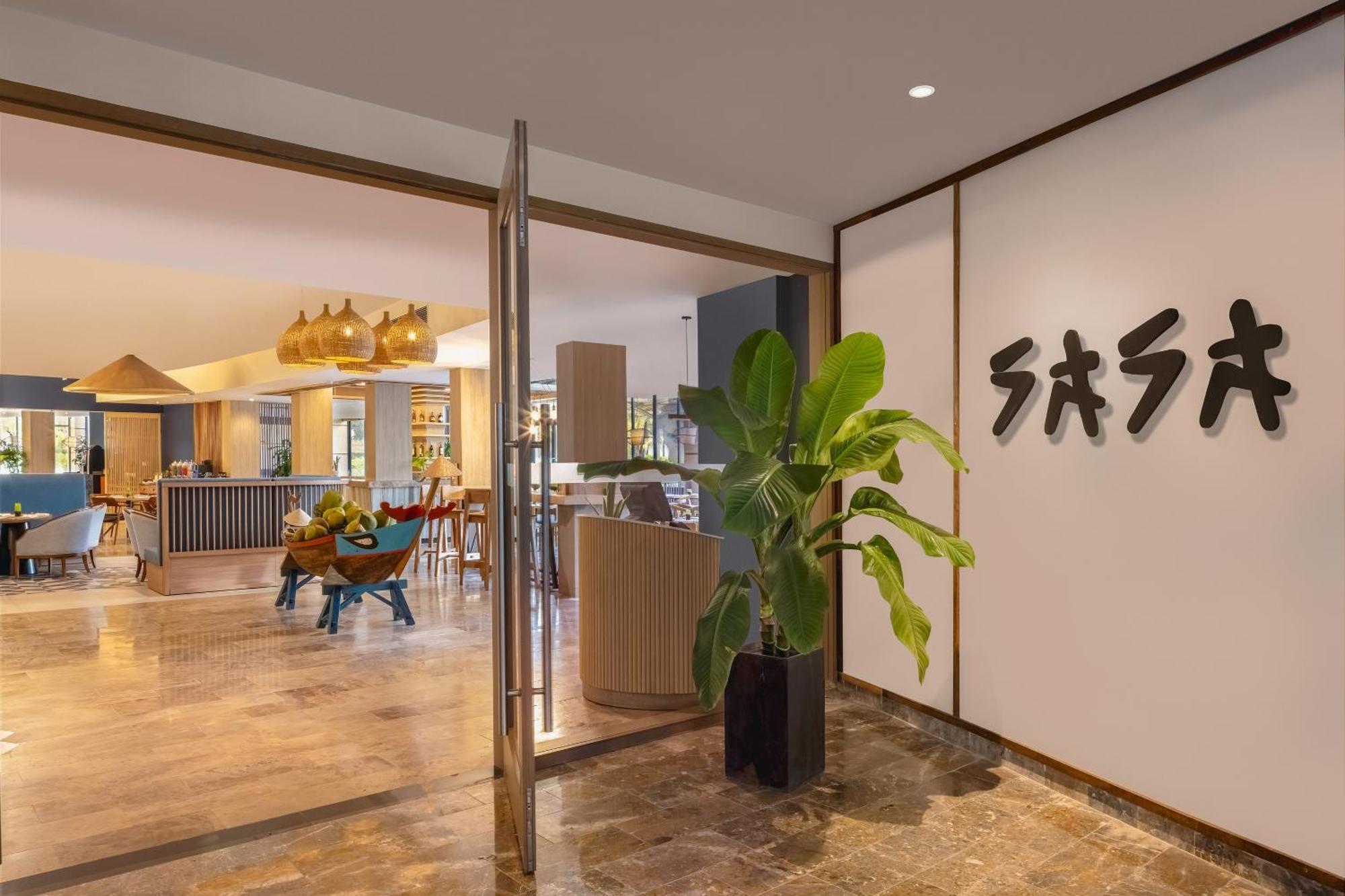 Melia Danang Beach Resort Da Nang Exterior foto